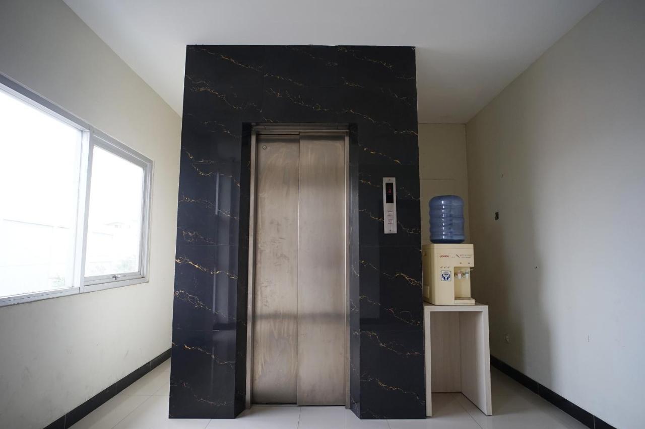 OYO 1647 Hotel Pavilliun 02 Syariah Balikpapan  Bagian luar foto